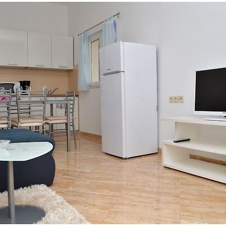 Apartments Luciano Seget Vranjica Ruang foto