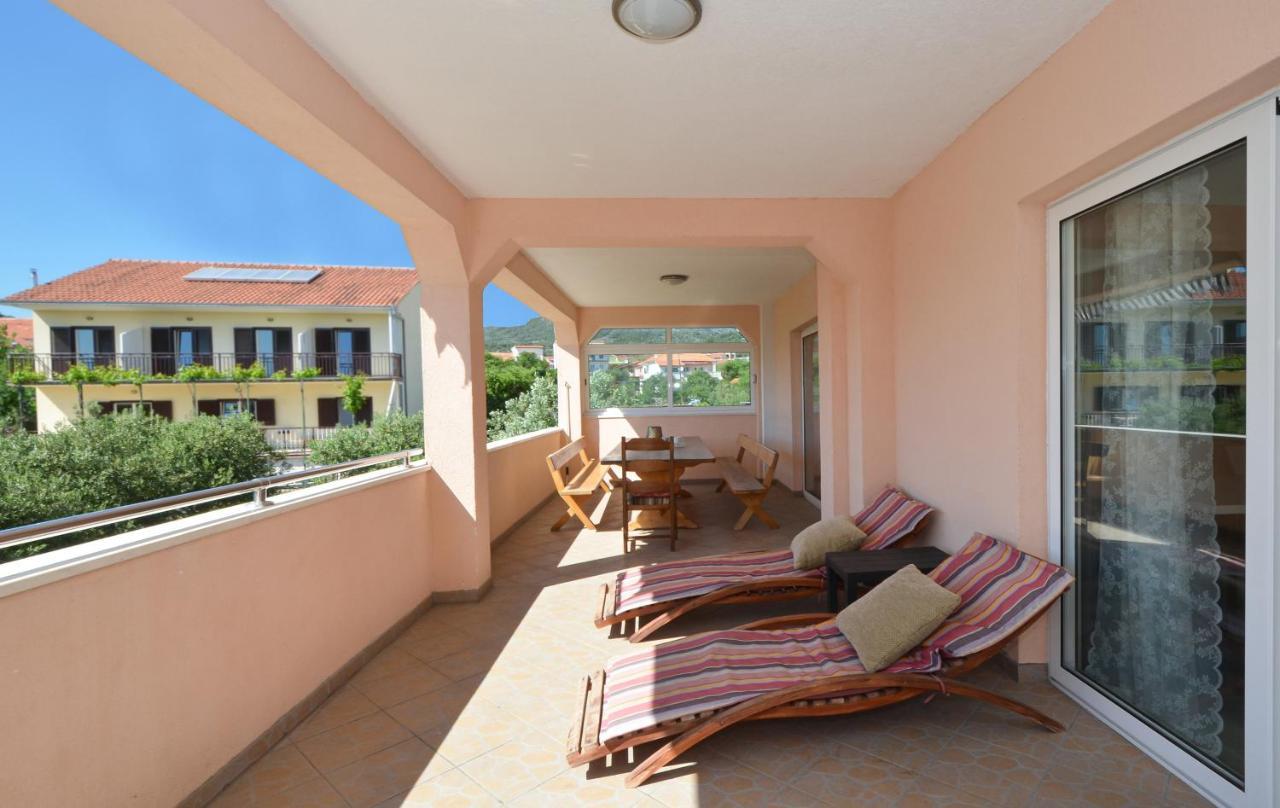 Apartments Luciano Seget Vranjica Bagian luar foto