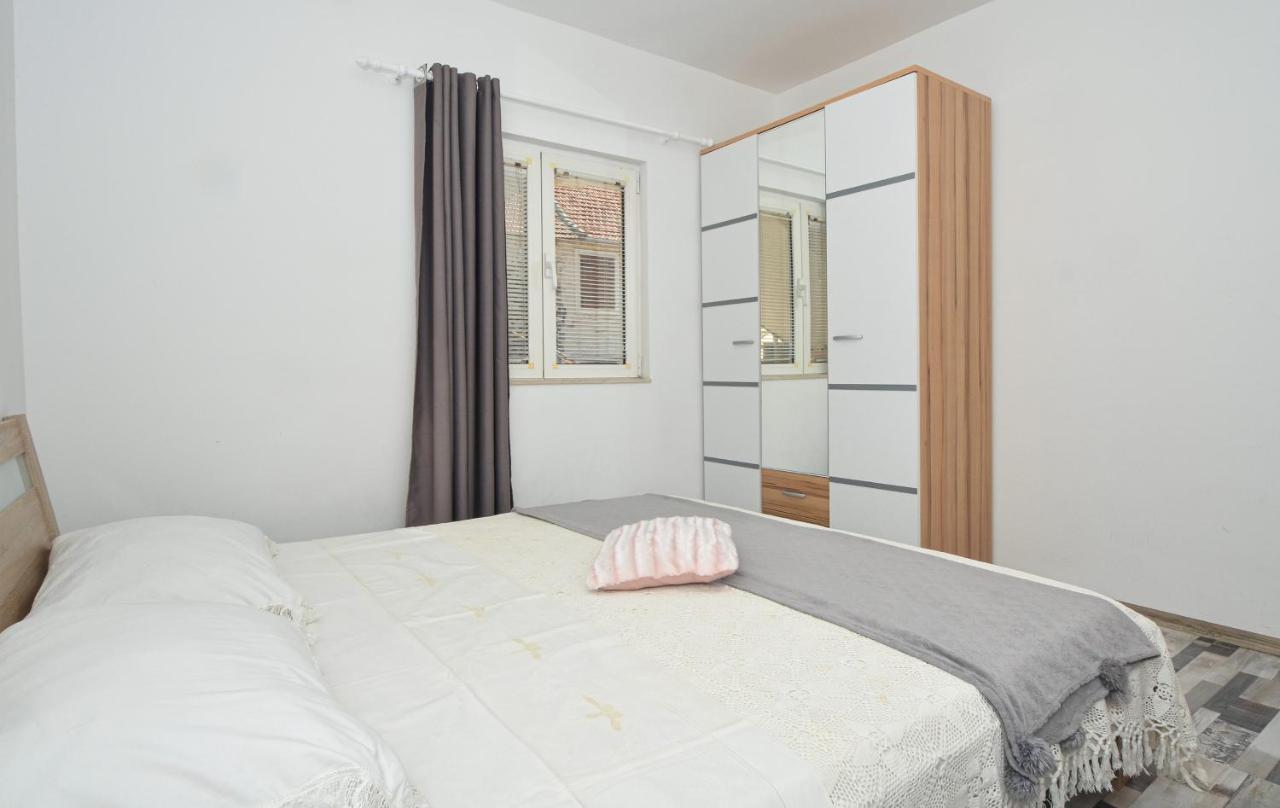 Apartments Luciano Seget Vranjica Bagian luar foto
