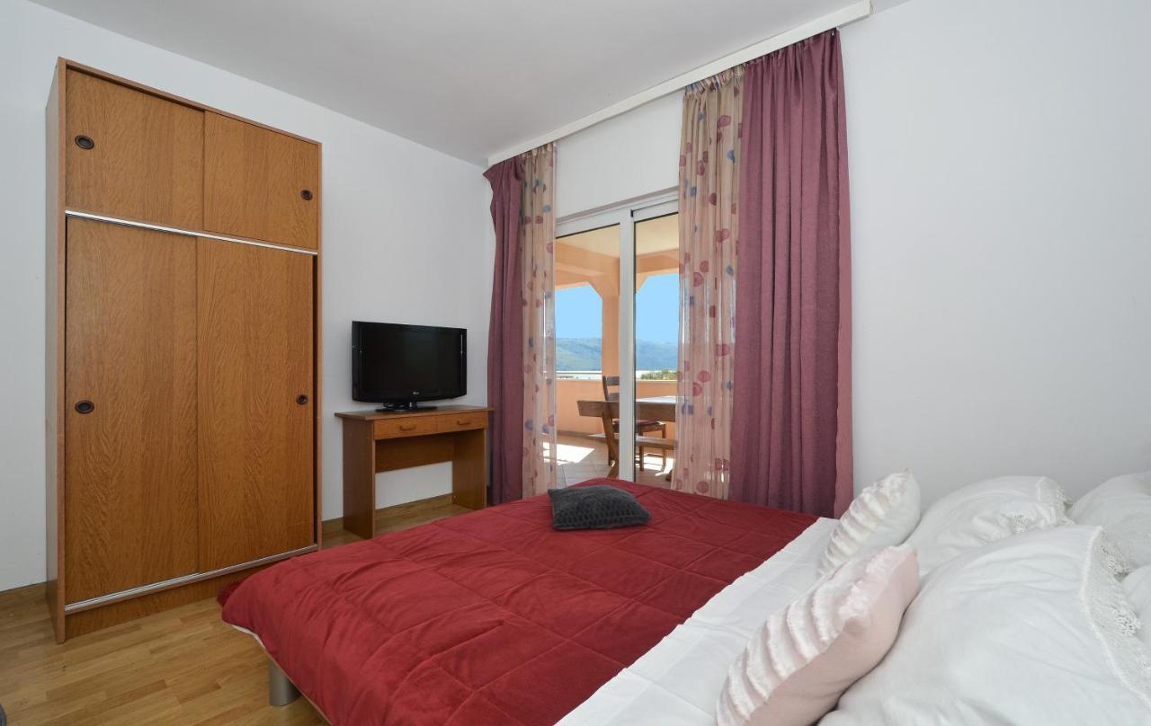 Apartments Luciano Seget Vranjica Bagian luar foto