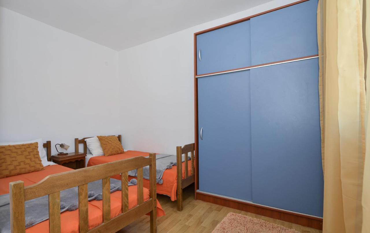 Apartments Luciano Seget Vranjica Bagian luar foto